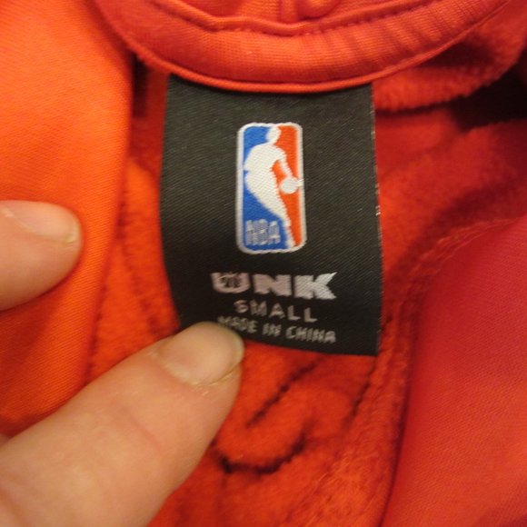 NBA UNK ATLANTIC HAWKS BASKETBALL CLUB HOODIE, SMALL - Picture 5 of 7